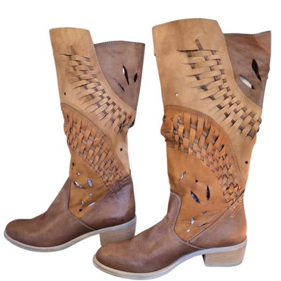 Summit By White Mountain Tallie Leather Boots Size 38 in EUC - Picture 1 of 11
